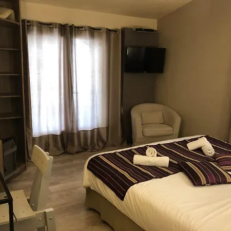 Saint Donat Hotel *